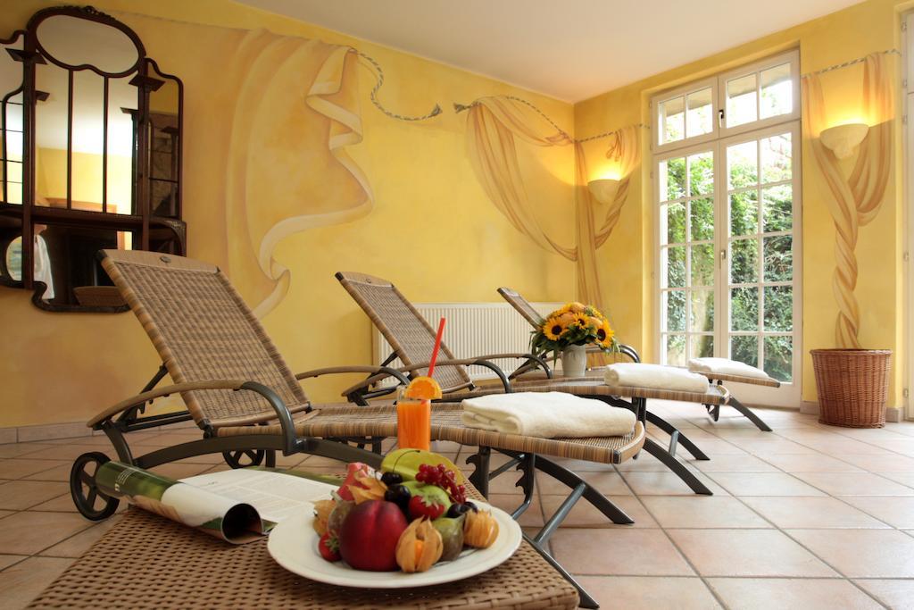 Hotel Schloss Edesheim Eksteriør bilde